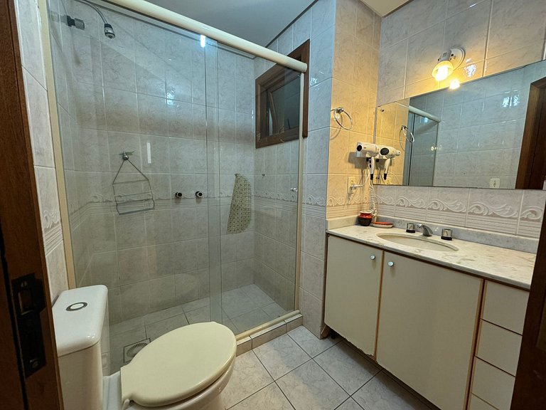 APARTAMENTO BENDER 201